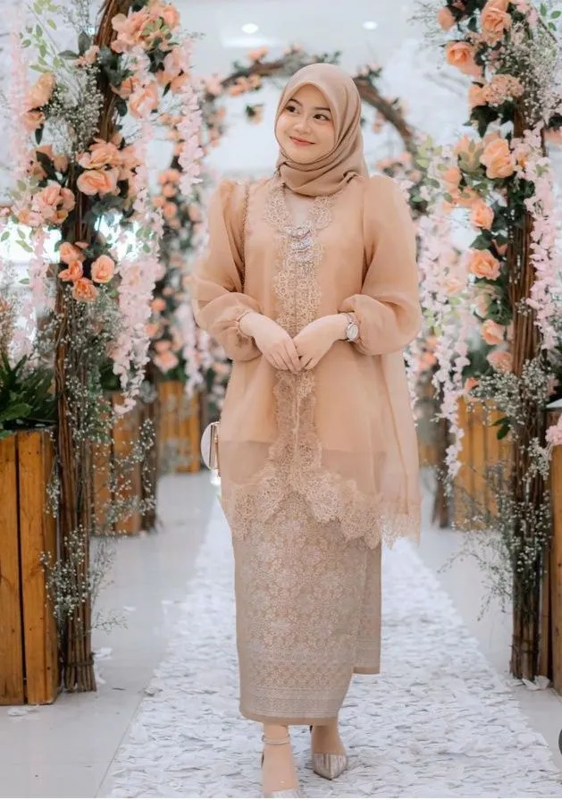10 Rekomendasi Model Baju Kebaya Modern untuk Pesta Pernikahan