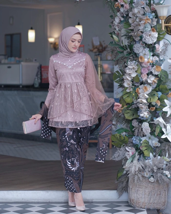 Kebaya Simple Minimalis Modern Hijab Batik